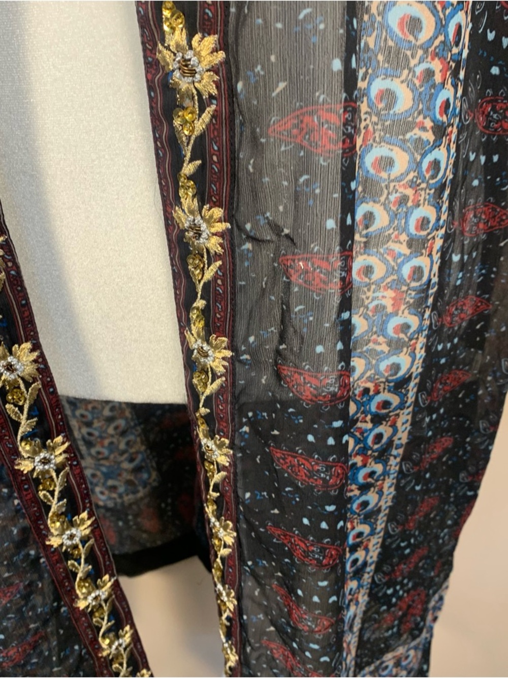 Soft Surroundings Sheer Embroidered Sequin Duster Kimono - Picture 4 of 11